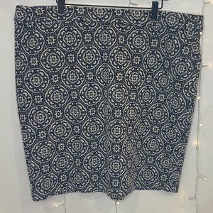 ROZ & ALI Stretchy 3X Black and White Skirt